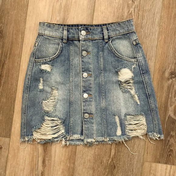 Free People Women’s Button Down Distressed Denim Skirt Size 0 Concert Festival - Picture 1 of 8
